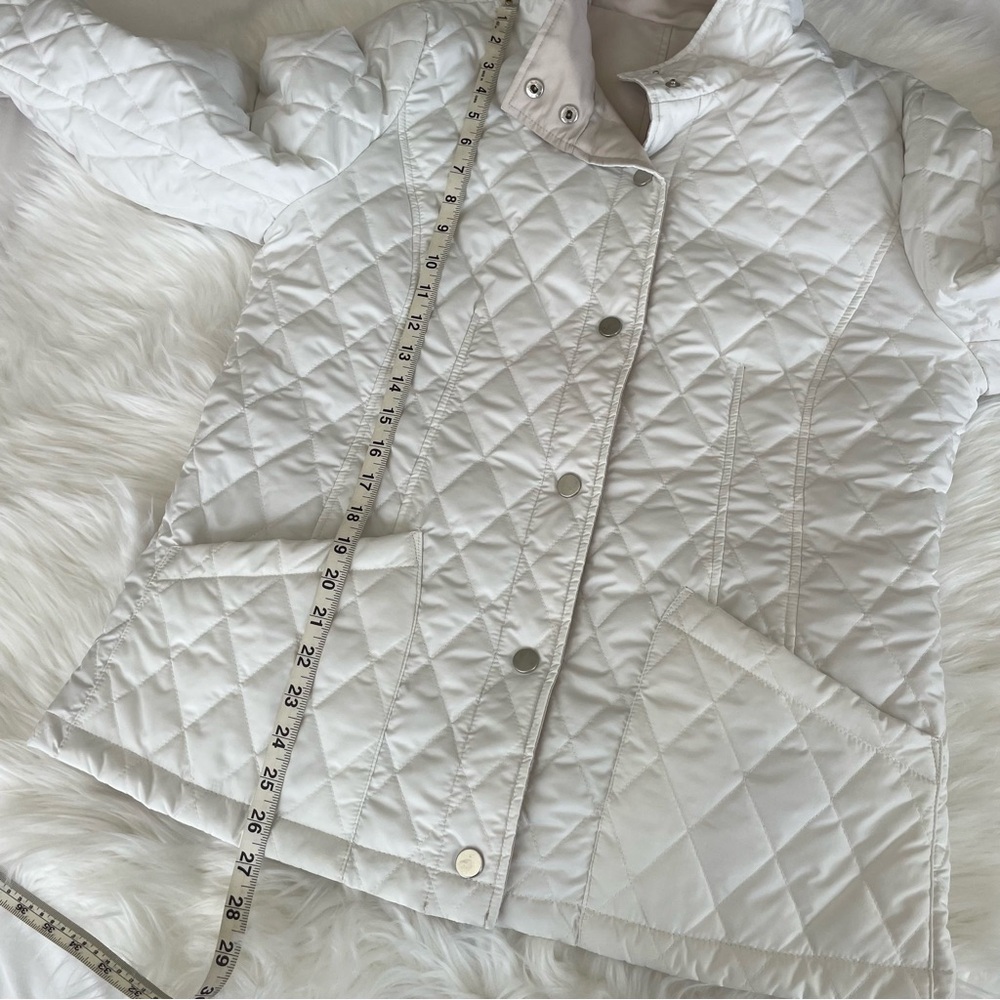 Weatherproof Quilted Reversible Water Resistant Puffer Jacket White and Beige L - Picture 16 of 16